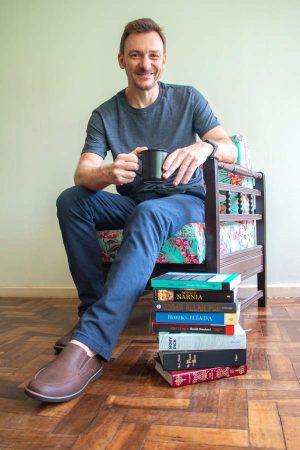 Sandro Bier - Café do Escrito - como publicar um livro, como escrever meu livro, ficção, não ficção revisão editorial diagramação publicação